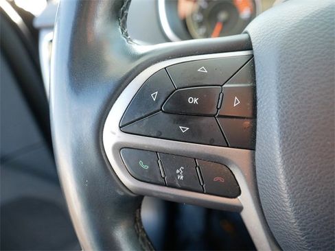 Used 2019 Jeep Cherokee Limited w/ Trailer Tow Group image 22