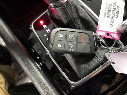 New 2026 Jeep Compass Limited image 20