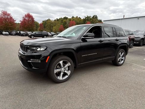 New 2025 Jeep Grand Cherokee Limited image 4