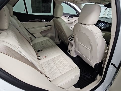Used 2023 Buick Envision Avenir image 39
