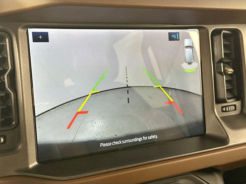 Used 2024 Ford Bronco Outer Banks image 14