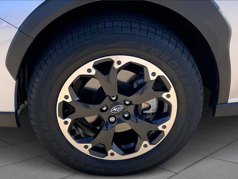 Used 2023 Subaru Crosstrek 2.0i Premium image 22