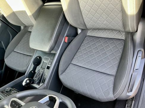 Used 2021 Volkswagen Atlas S image 40