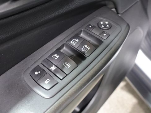 Used 2021 Jeep Cherokee Trailhawk w/ Technology Group AWD/4WD image 14
