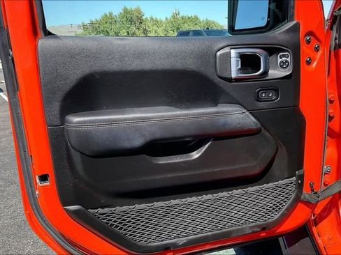 Used 2023 Jeep Wrangler Unlimited Rubicon 392 AWD/4WD image 22