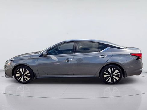 Used 2019 Nissan Altima 2.5 SV FWD image 5