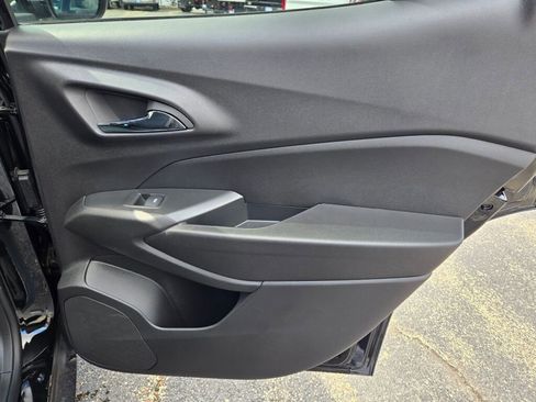 New 2026 Chevrolet Trax LT w/ Driver Confidence Package image 8