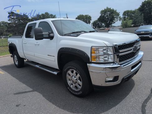 Used 2012 Chevrolet Silverado 2500 LTZ w/ LTZ Plus Package AWD/4WD image 3