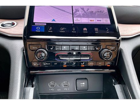 Used 2025 Jeep Grand Cherokee L Summit image 30