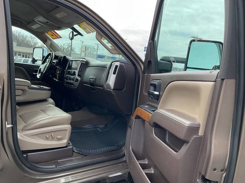 Used 2015 GMC Sierra 2500 SLT w/ Snow Plow Prep Package image 27