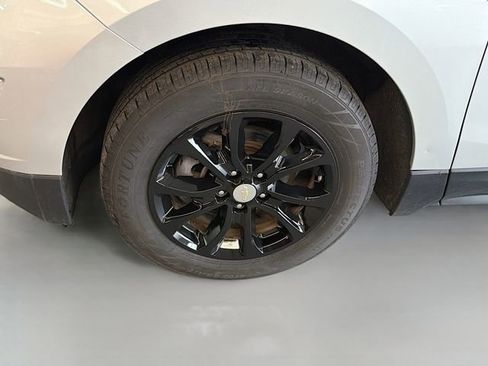 Used 2020 Chevrolet Equinox LT image 27