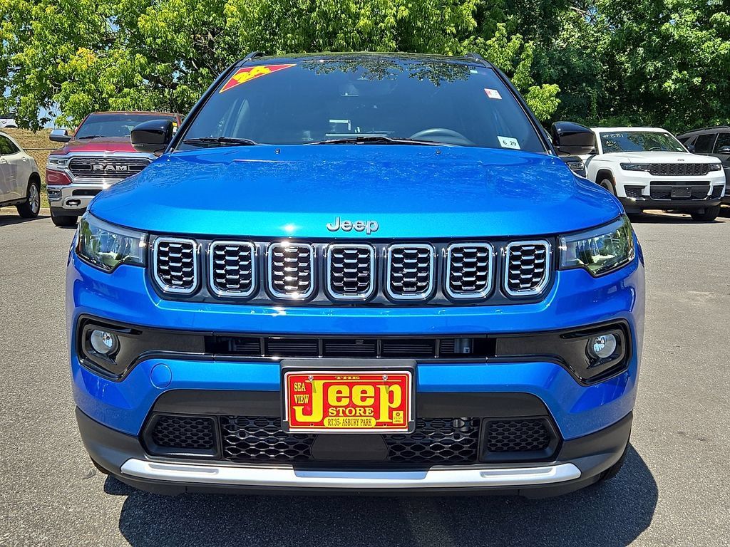 Certified 2024 Jeep Compass Limited AWD/4WD image 2