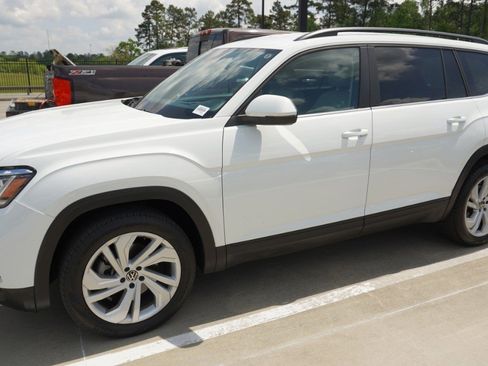 Used 2021 Volkswagen Atlas SE image 5