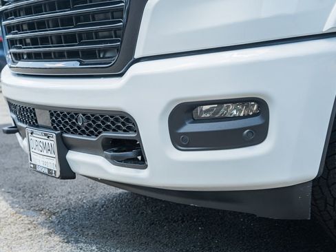 New 2026 RAM 1500 Laramie AWD/4WD image 15
