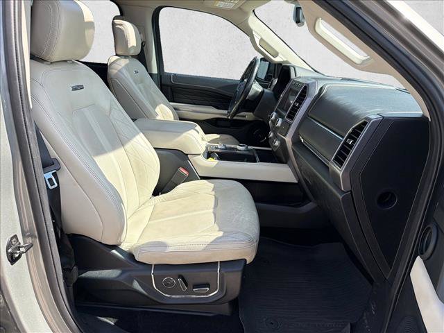 Used 2019 Ford Expedition Platinum AWD/4WD image 26