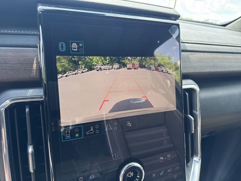 New 2026 GMC Acadia Denali Ultimate AWD/4WD image 24