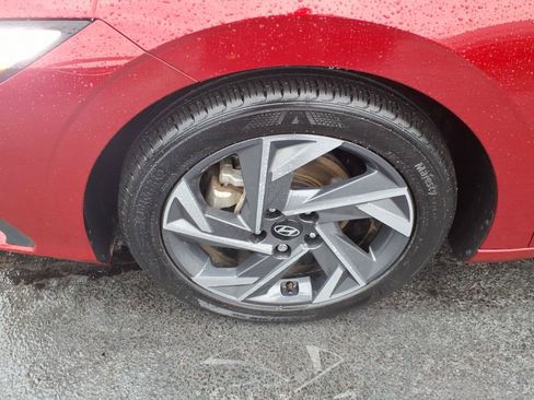Used 2025 Hyundai Elantra Sport w/ Cargo Package FWD image 10