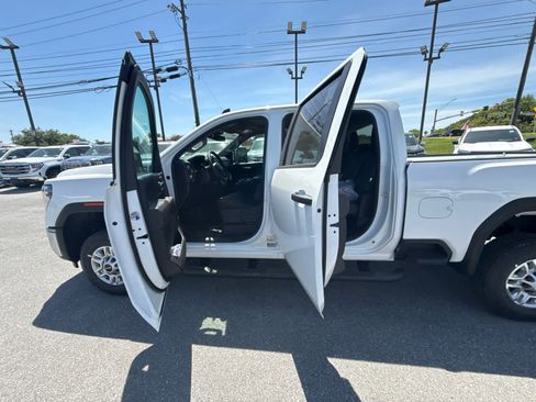 New 2026 GMC Sierra 2500 Pro w/ 1SA Pro Safety Plus Package AWD/4WD image 38