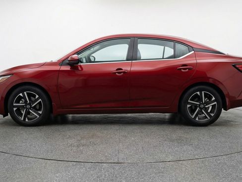 Used 2025 Nissan Sentra SV FWD image 5