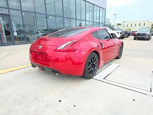 Used 2020 Nissan 370Z Coupe RWD image 4