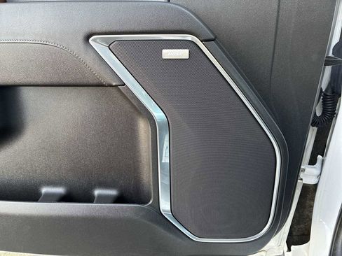 Used 2023 GMC Sierra 1500 SLT image 23