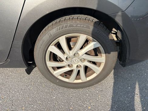 Used 2012 MAZDA MAZDA3 i Touring FWD image 12