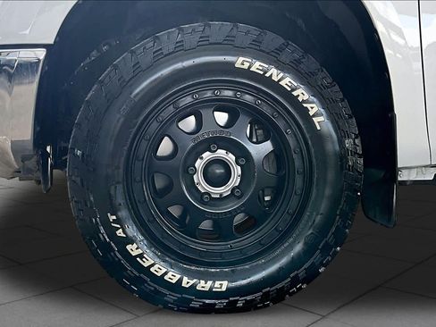 Used 2021 Toyota Tundra SR5 AWD/4WD image 11
