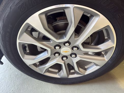 Used 2019 Chevrolet Traverse Premier AWD/4WD image 33