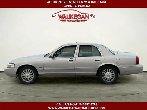 Used 2010 Mercury Grand Marquis LS image 5