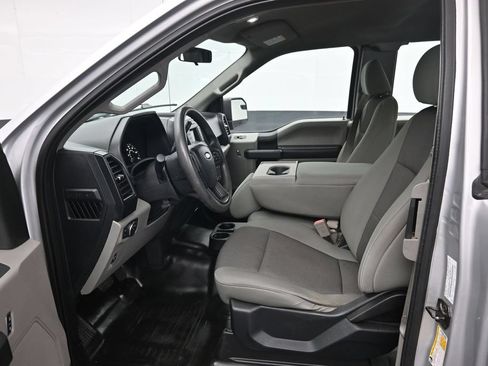 Used 2018 Ford F150 XL w/ Equipment Group 101A Mid AWD/4WD image 9