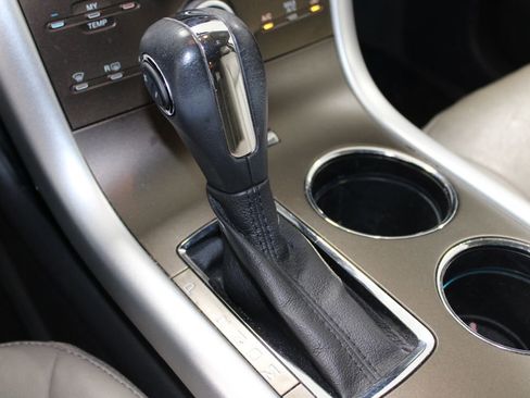 Used 2012 Ford Edge SEL image 31