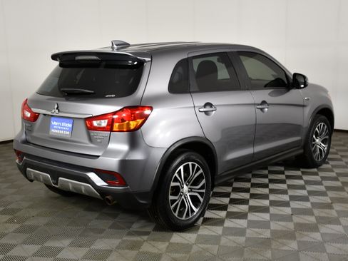 Used 2019 Mitsubishi Outlander Sport SE AWD/4WD image 6