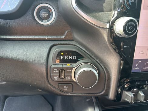 Used 2025 RAM 1500 Big Horn AWD/4WD image 22