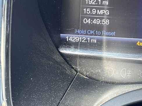 Used 2016 Lincoln Navigator Select image 14