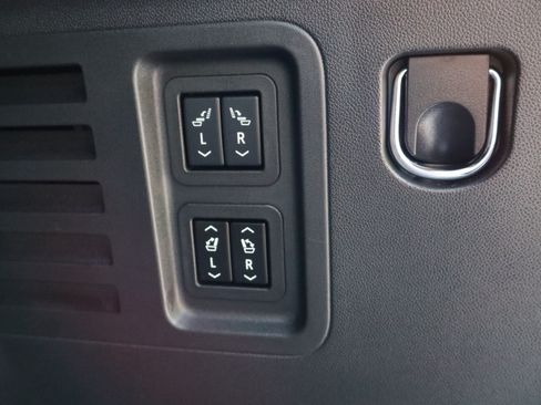 Used 2026 Buick Enclave Avenir w/ Super Cruise Package FWD image 57