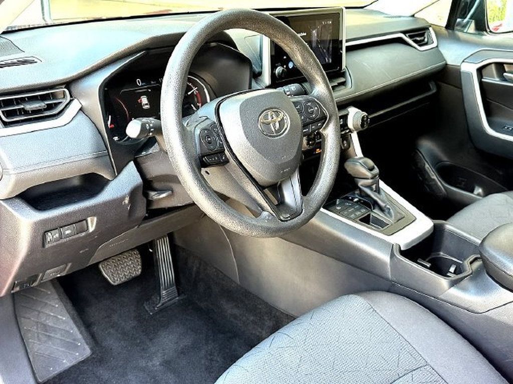 Certified 2025 Toyota RAV4 XLE AWD/4WD image 13