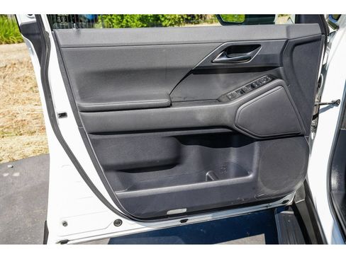 Used 2024 Lexus GX 550 w/ Cold Area Package AWD/4WD image 19