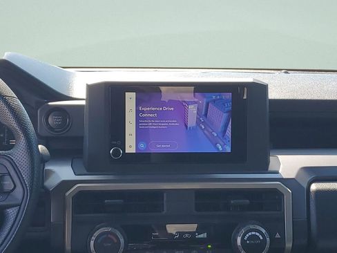 Certified 2025 Toyota Tacoma SR5 AWD/4WD image 13