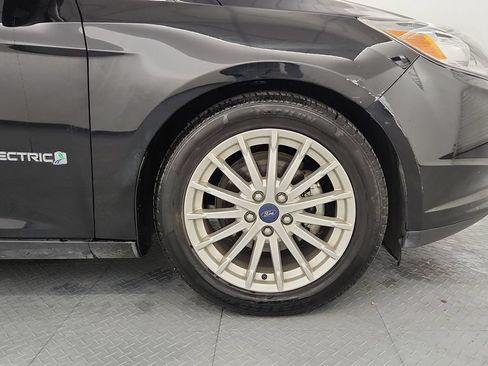 Used 2017 Ford Focus Electric Hatchback FWD image 21
