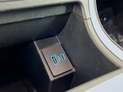 Used 2024 Ford Edge SEL image 18