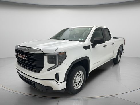 Used 2023 GMC Sierra 1500 Pro w/ Pro Value Package AWD/4WD image 3