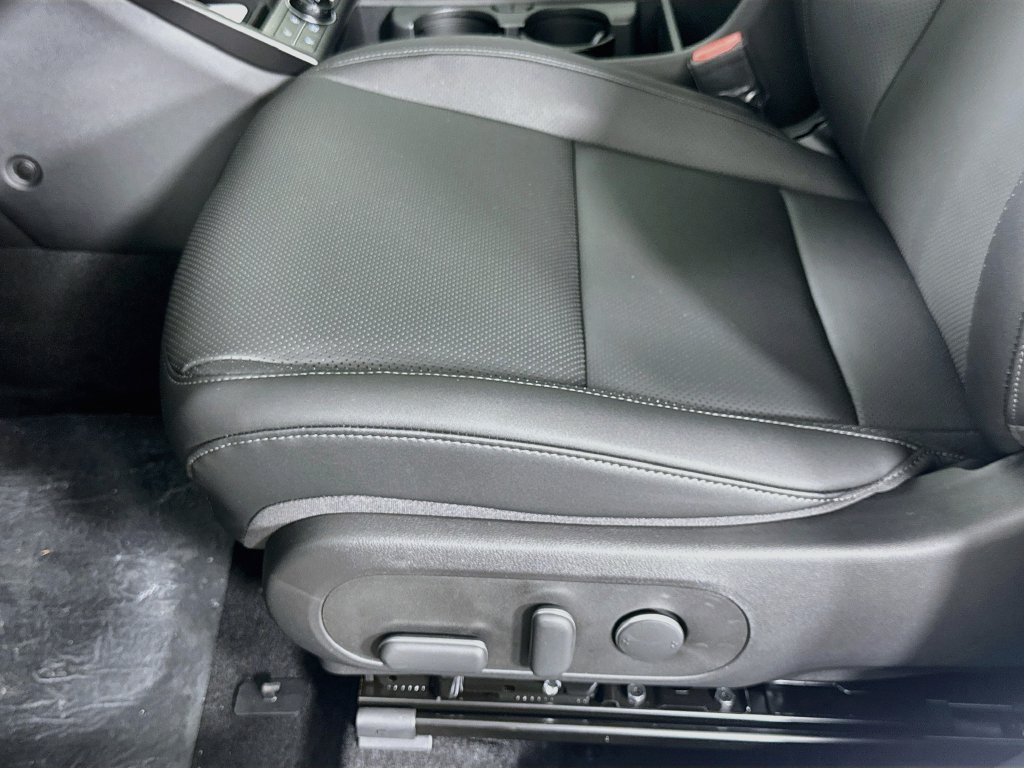 New 2027 Hyundai Kona Limited AWD/4WD image 16