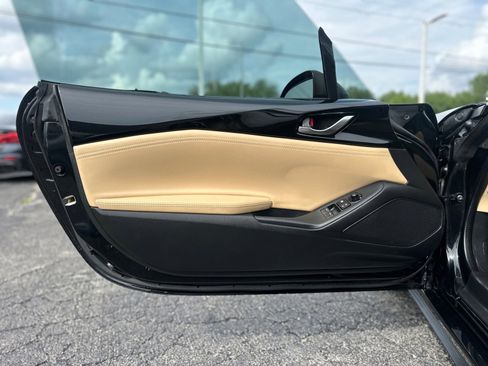 Used 2017 MAZDA MX-5 Miata RF Grand Touring RWD image 18