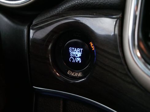 Used 2015 Jeep Grand Cherokee Overland w/ Advanced Technology Group image 24