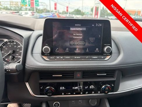Certified 2023 Nissan Rogue SV w/ SV Premium B Package AWD/4WD image 17