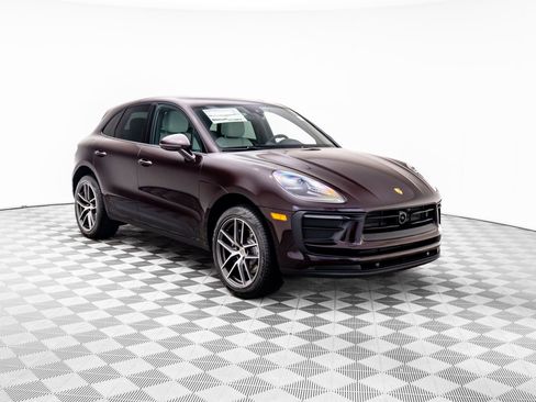 New 2026 Porsche Macan image 6