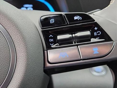 New 2026 Hyundai Elantra SEL Sport FWD image 17