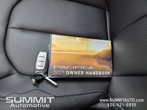 New 2027 Chrysler Pacifica Select AWD/4WD image 44