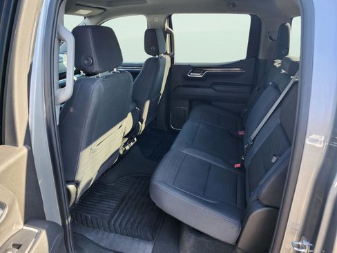 Used 2024 GMC Sierra 1500 Elevation image 26