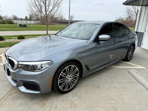 Used 2019 BMW 530i xDrive w/ M Sport Package AWD/4WD image 4